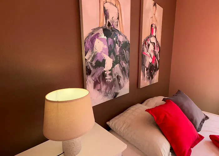 Maison Spacieuse Avec Piscine Privee Et Jardin A Jean De Monts - Fr-1-323-381 *