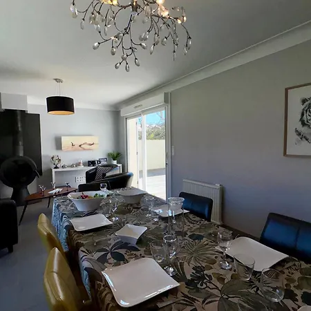 Tatil Evi Maison Spacieuse Avec Piscine Privee Et Jardin A Jean De Monts - Fr-1-323-381 *