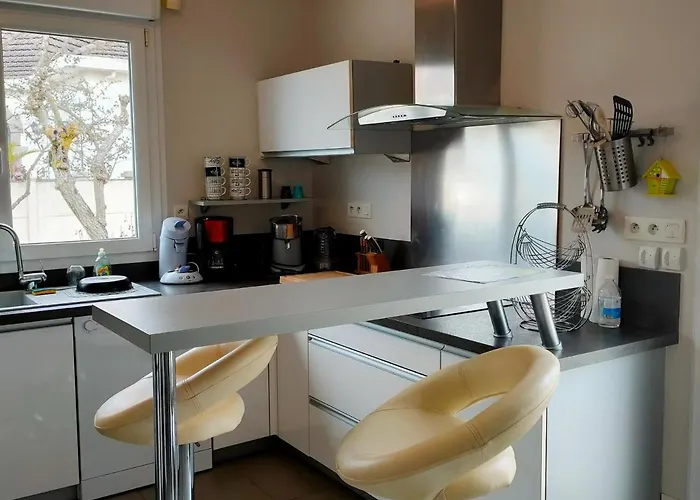 Casa de Férias Maison Spacieuse Avec Piscine Privée Et Jardin à Jean De Monts - Fr-1-323-381 Saint-Jean-de-Monts