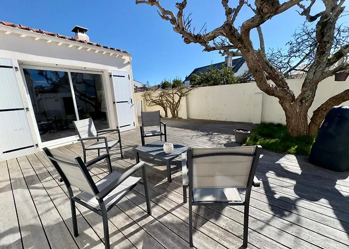 Maison Spacieuse Avec Piscine Privée Et Jardin à Jean De Monts - Fr-1-323-381 * Saint-Jean-de-Monts