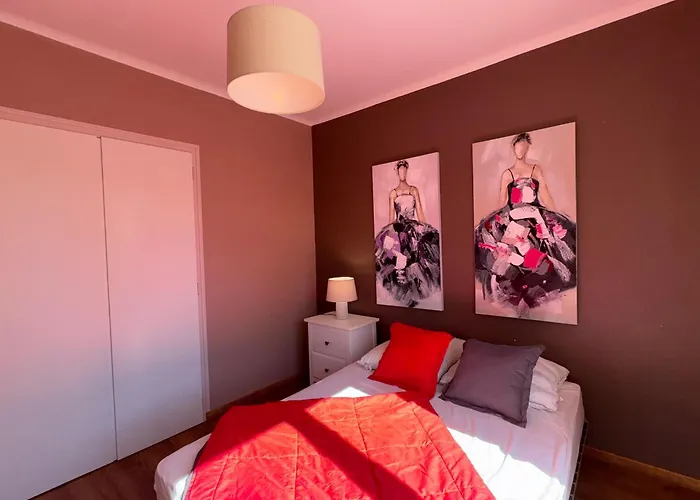 Maison Spacieuse Avec Piscine Privée Et Jardin à Jean De Monts - Fr-1-323-381 *