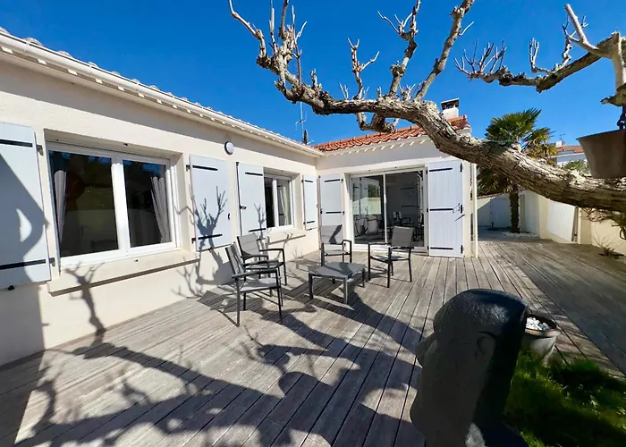 Casa de Férias Maison Spacieuse Avec Piscine Privée Et Jardin à Jean De Monts - Fr-1-323-381 Saint-Jean-de-Monts